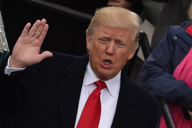 TOPSHOT - Donald Trump (L) is sworn in as the 45th US president by Supreme Court Chief Justice John Roberts in front of the Capitol in Washington on January 20, 2017.  / AFP / Timothy A. CLARY        (Photo credit should read TIMOTHY A. CLARY/AFP/Getty Im