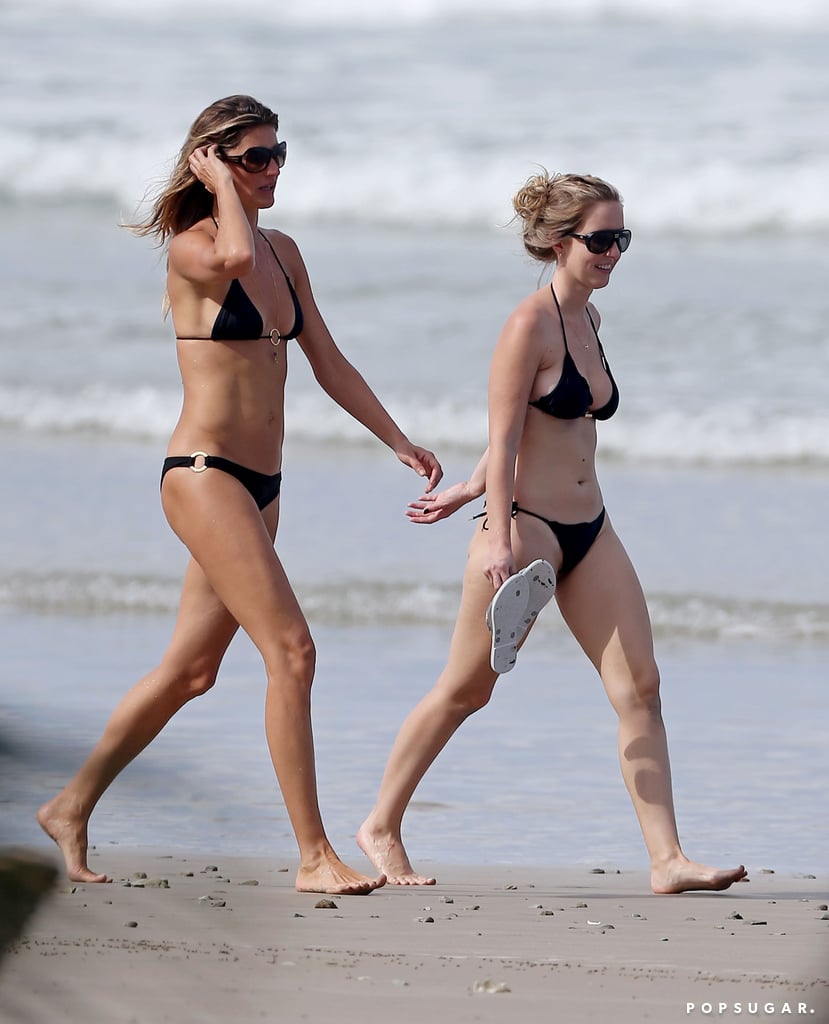 Gisele Bundchen At The Beach In Costa Rica Pictures