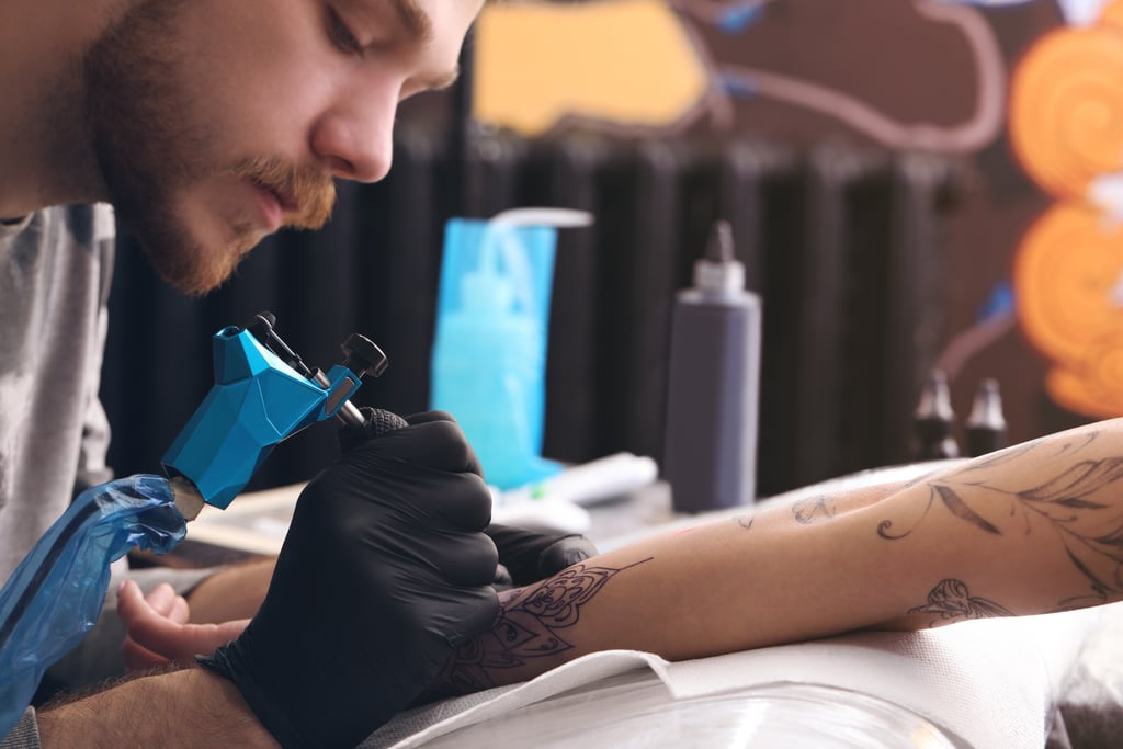 How Much to Tip For a Tattoo