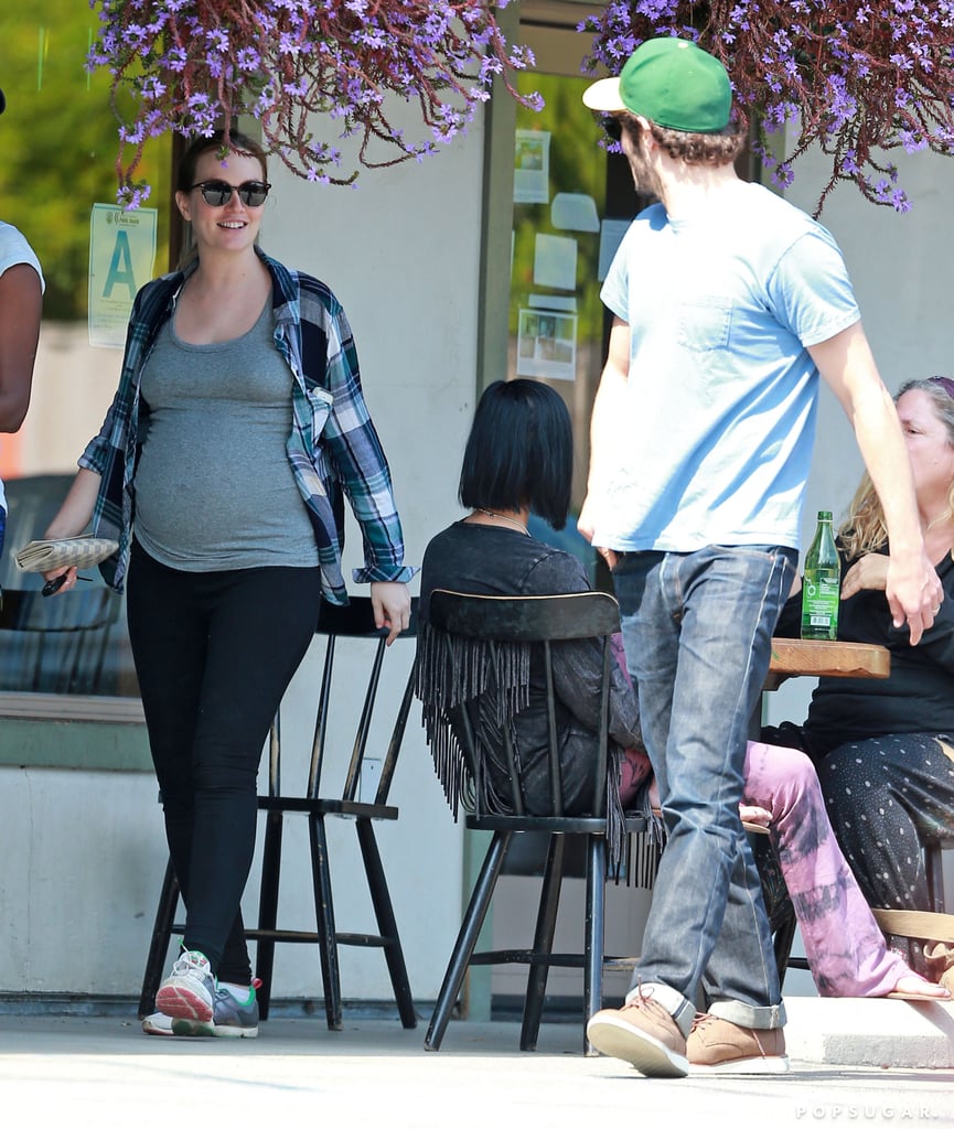 Pregnant Leighton Meester Pictures