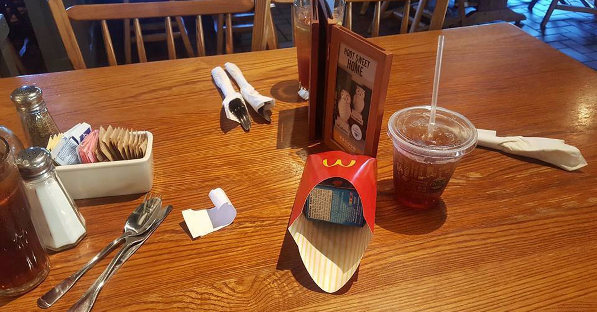 Waitress Pays For Mom's Meal at Cracker Barrel POPSUGAR Family