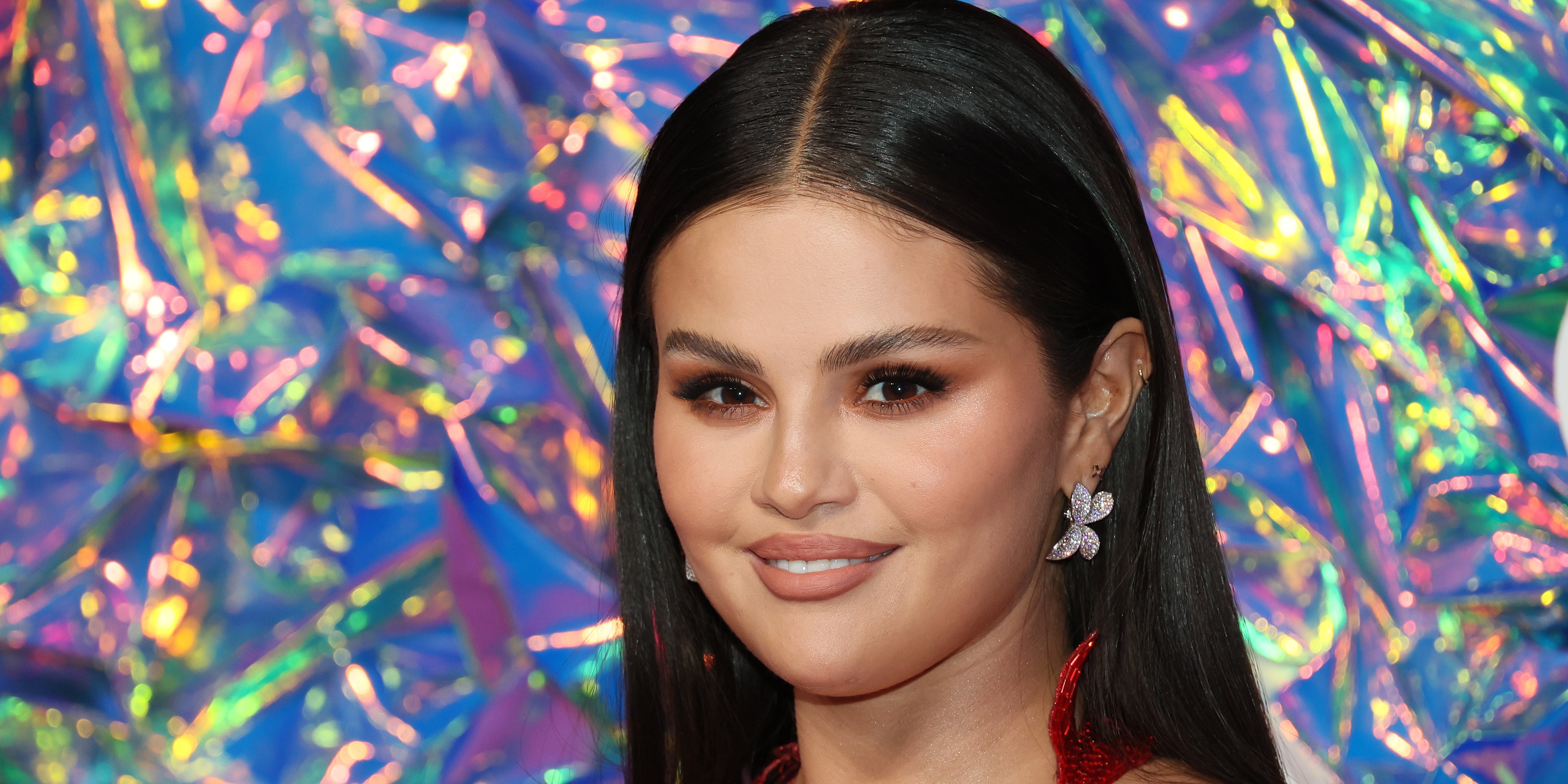 Selena Gomez's Supermodel Nails Cost $10 - Vimarsana News