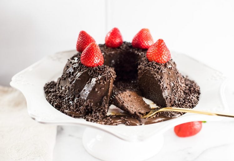 Brigadeiro Flan Cake