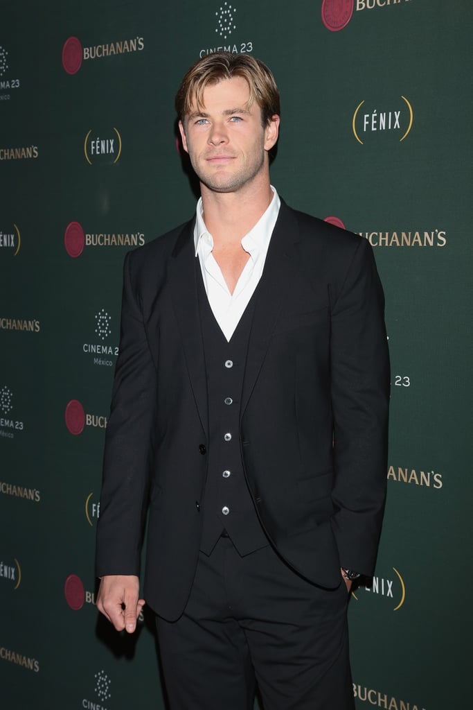 Chris Hemsworth in Mexico City October 2015 | Pictures