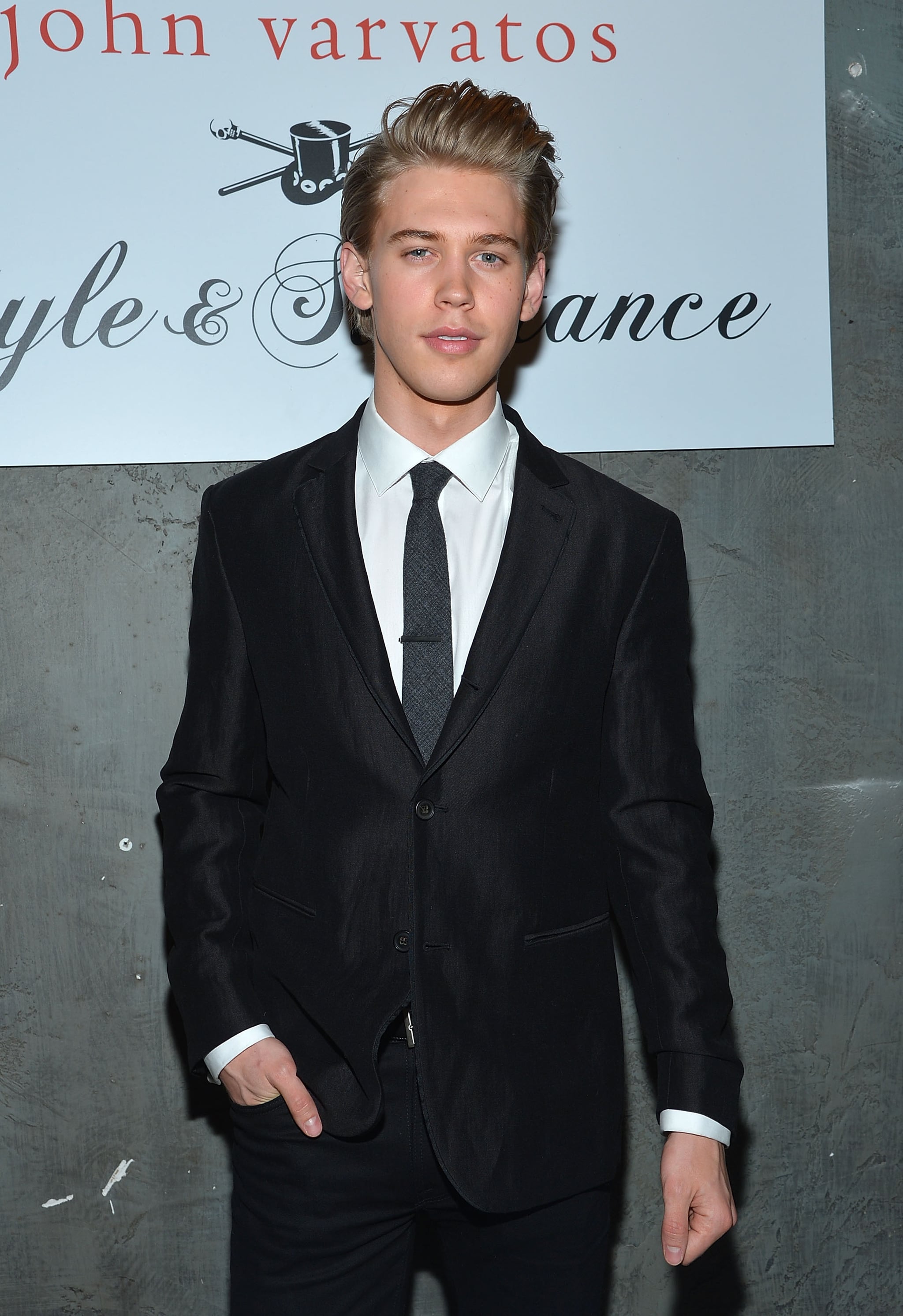 Hot Austin Butler Pictures Popsugar Celebrity
