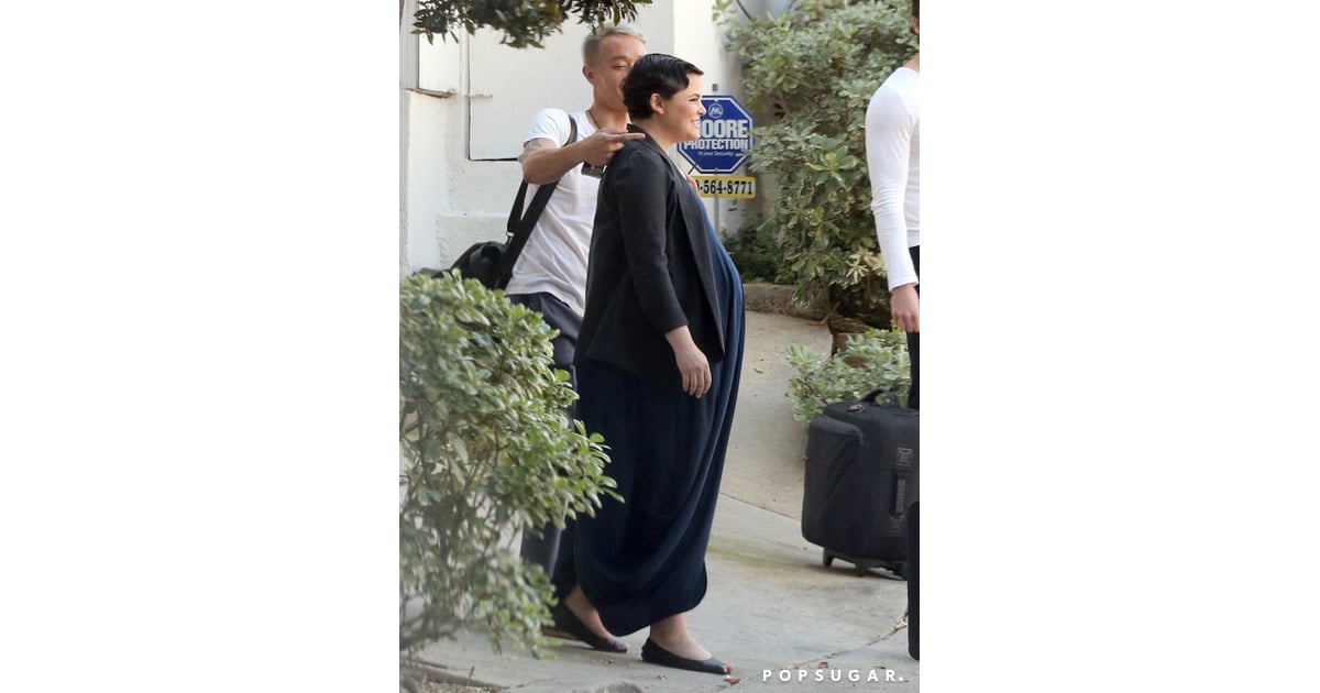 Ginnifer showed off her baby bump before heading into the ...