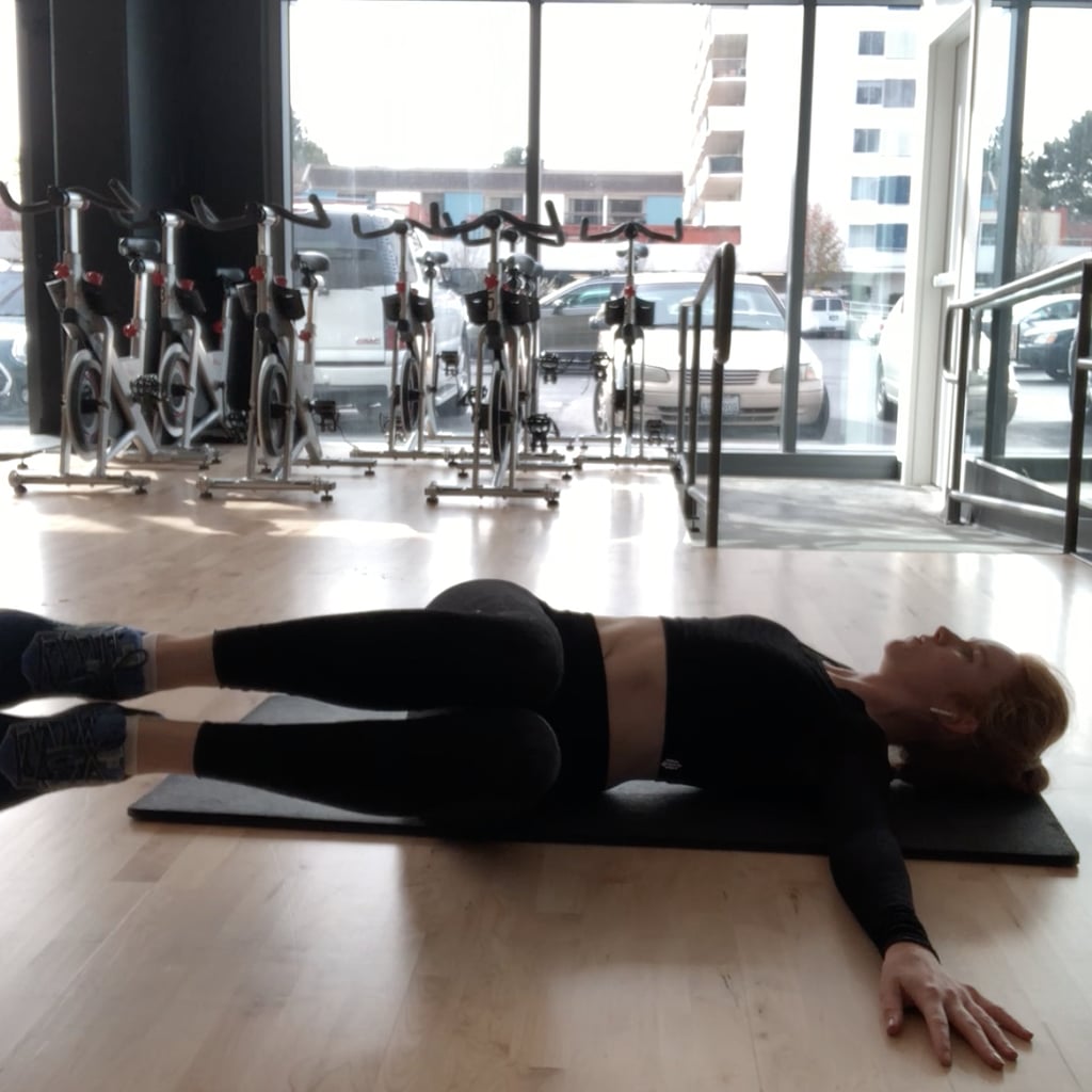 How To Do Windshield Wiper Abs Popsugar Fitness