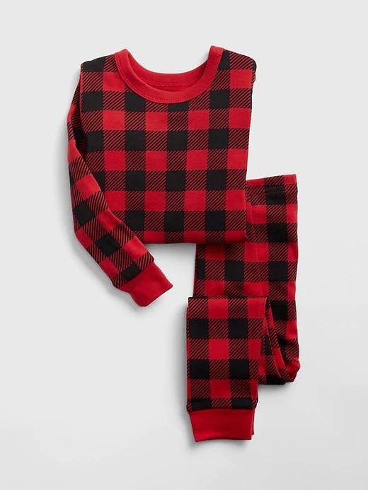 Help kids make a statement or match Mom and Dad in this babyGap Buffalo Plaid PJ Set ($27).