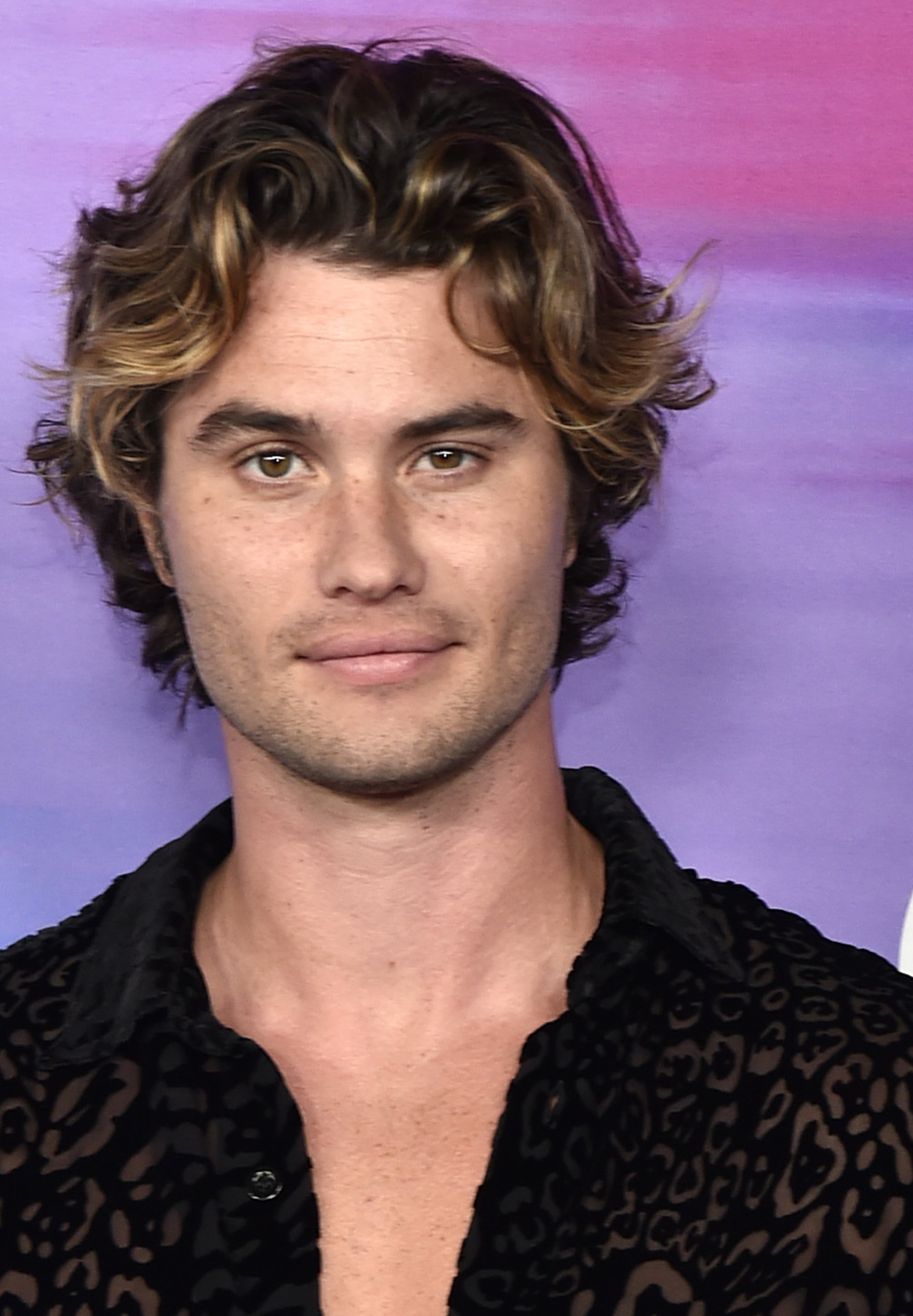 Chase Stokes’s Buzz Cut For His 30th Birthday | POPSUGAR Beauty