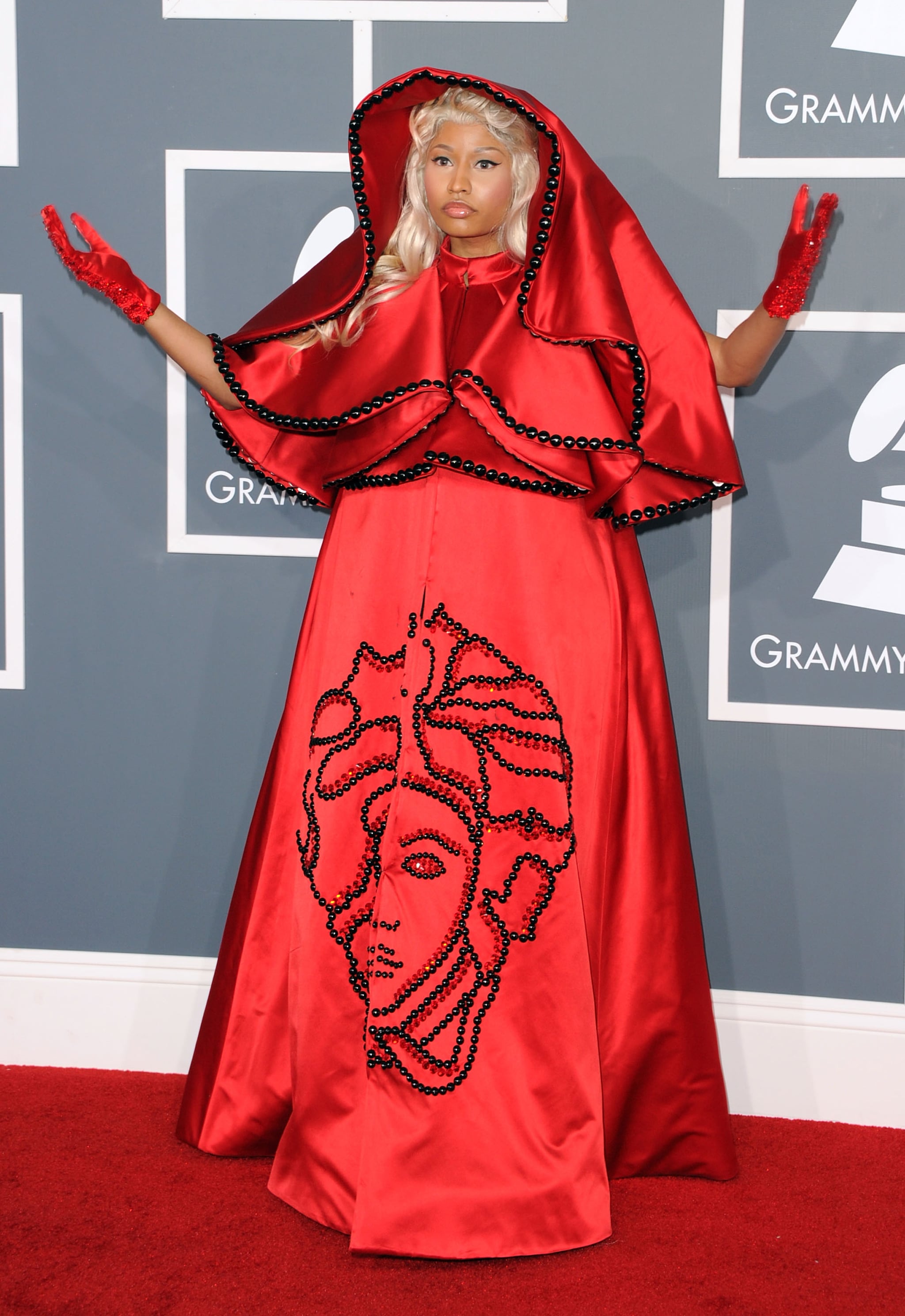 nicki minaj grammy red carpet
