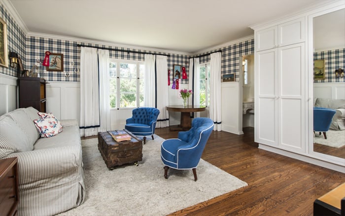 Known for her unique vintage style, the actress kept each room interesting with its own color combination.