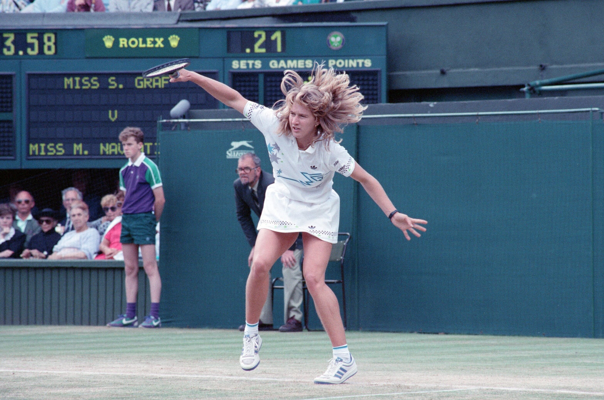 Steffi Graf pictured in action in the Wimbledon Ladies Singles Final on 2nd July 1988. Steffi Graf beats current 6 times defending champion Martina Navratilova, to win the Wimbledon Ladies Singles Final on 2nd July 1988. After Graf took a 5-3 lead in the first set, Navratilova won six straight games allowing her to win the first set and take a 2-0 lead in the second set. Graf then came back winning 12 of the next 13 games and the match. Steffi Graf's first of 7 Wimbledon singles title wins. 1988, 1989, 1991, 1992, 1993, 1995, 1996 Picture taken 2nd July 1988. (Photo by Alan Olley and Tony Ward/Mirrorpix/Getty Images)