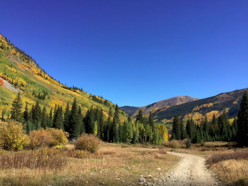 The hike begins with beautiful scenery . . .