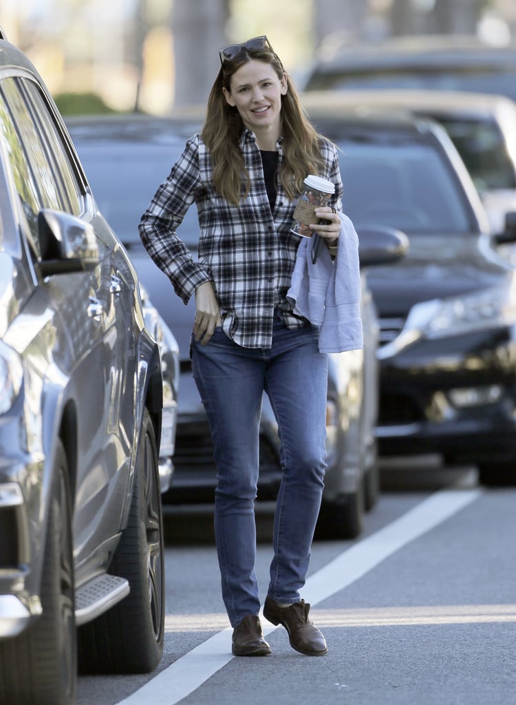 Jennifer Garner Wearing Plaid Shirt in LA Pictures