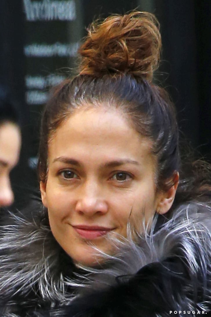 Jennifer Lopez Wearing No Makeup in New York City Oct. 2015 | POPSUGAR Latina Photo 5