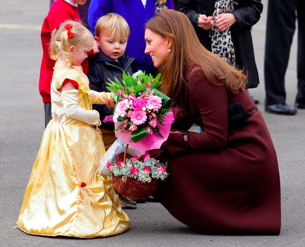 Kate Middleton Getting Flowers From Fans Pictures POPSUGAR Celebrity