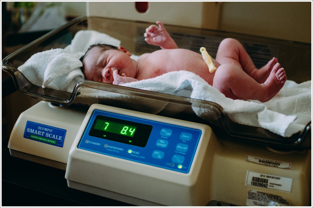 Joyful Birth Photos For a Family of Six