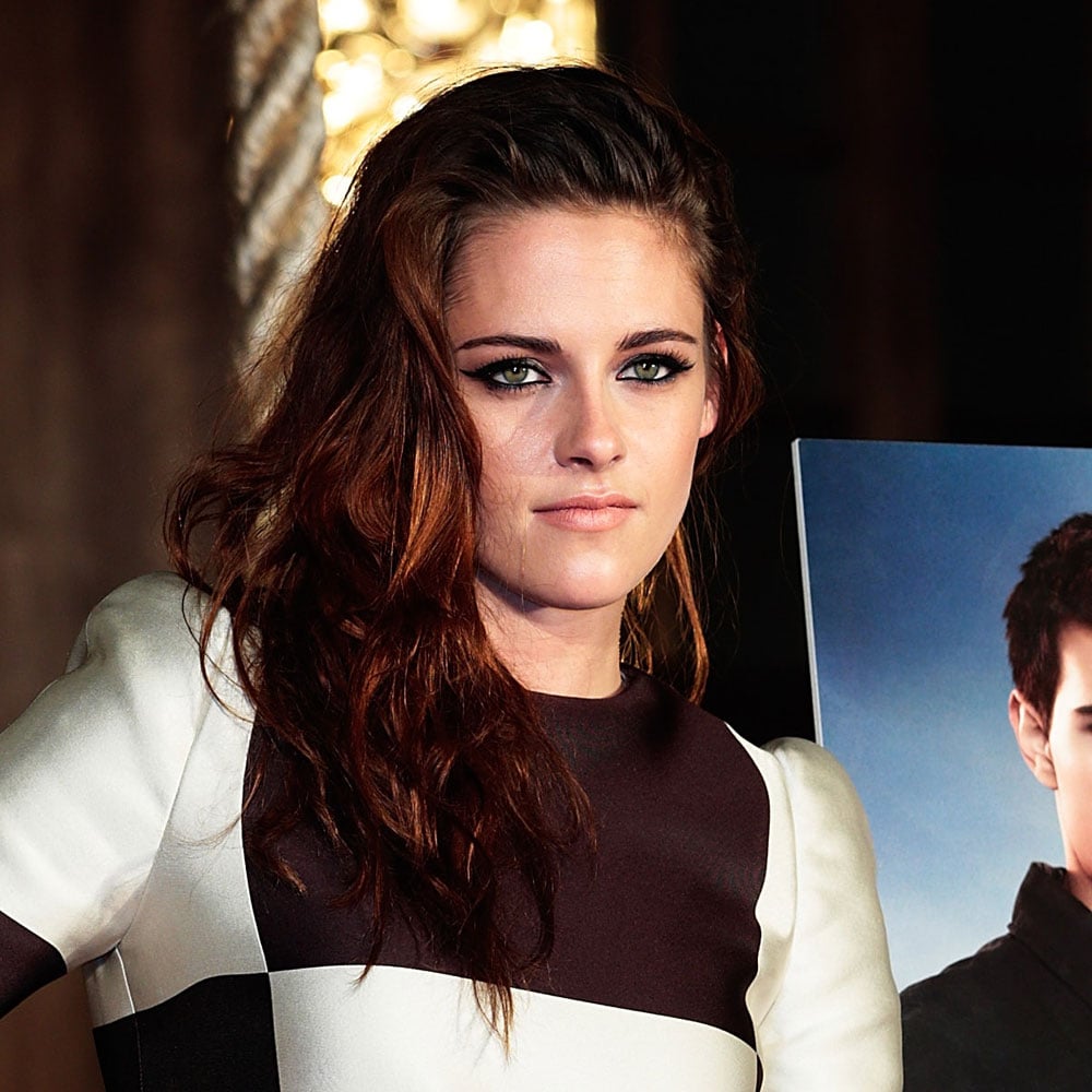 Kristen Stewart Rocks Heavy Liner in Tokyo Kristen Stewart Rocks Heavy Liner in Tokyo