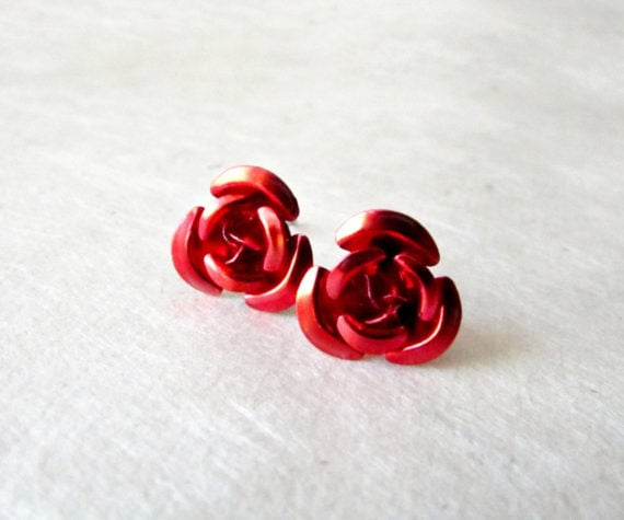 little rose earrings