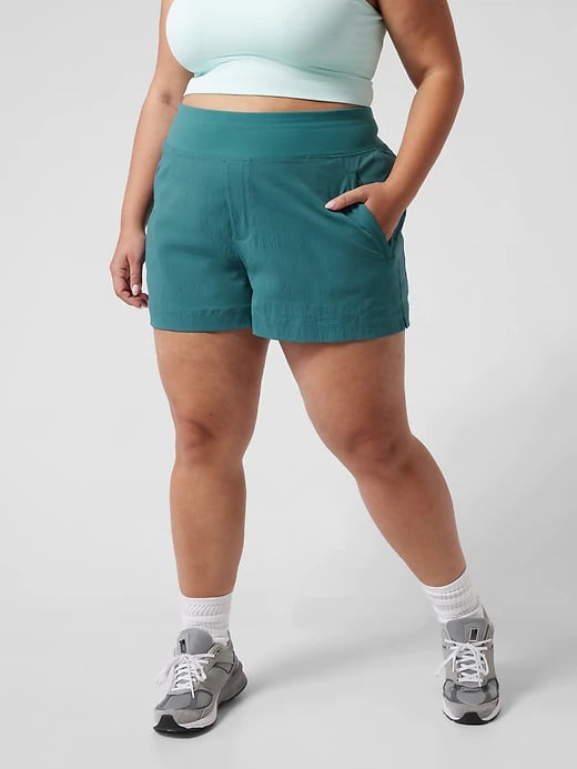 ATHLETA Trekkie North Short