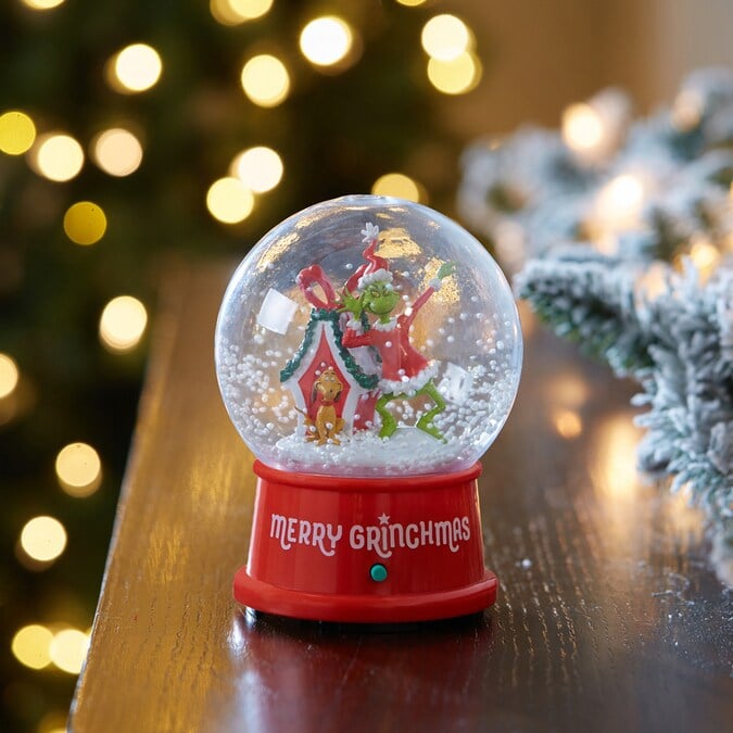 Grinch Snow Globe