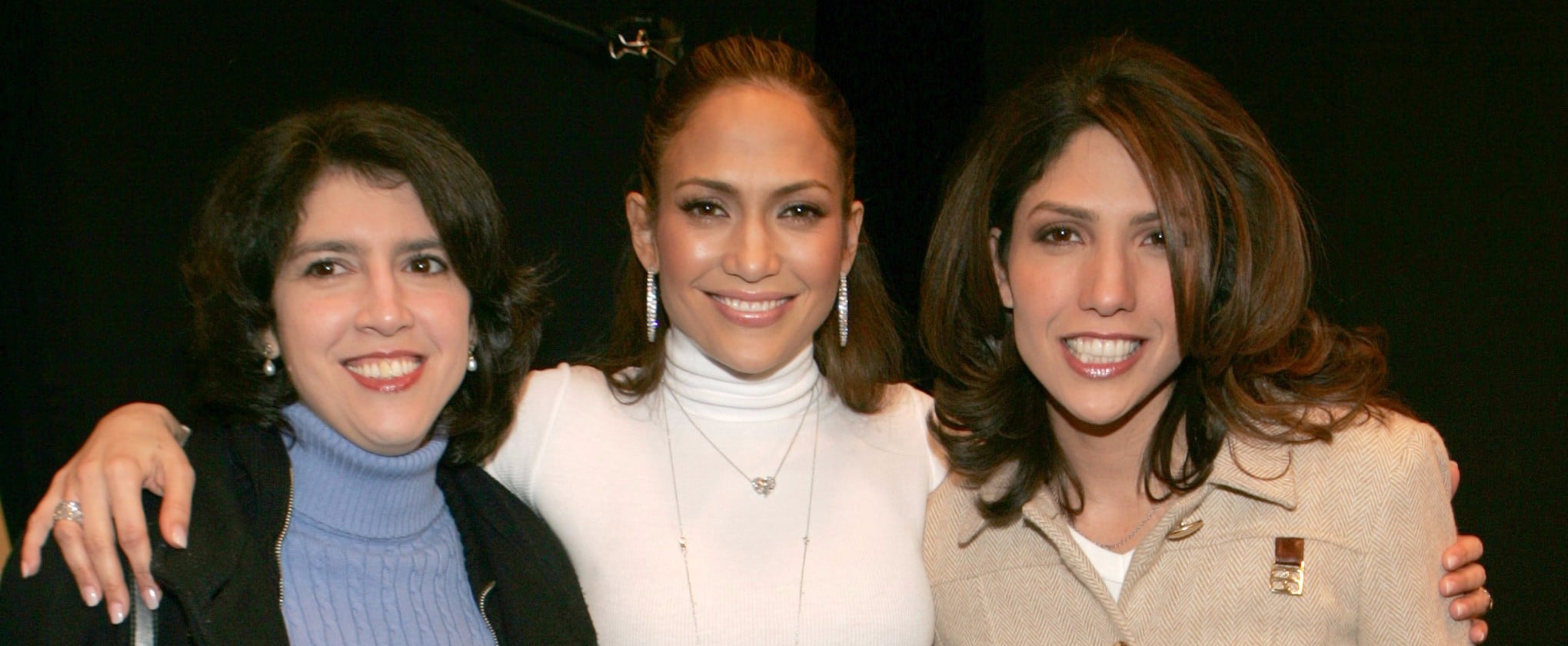 Does Jennifer Lopez Have Sisters? | PS Latina