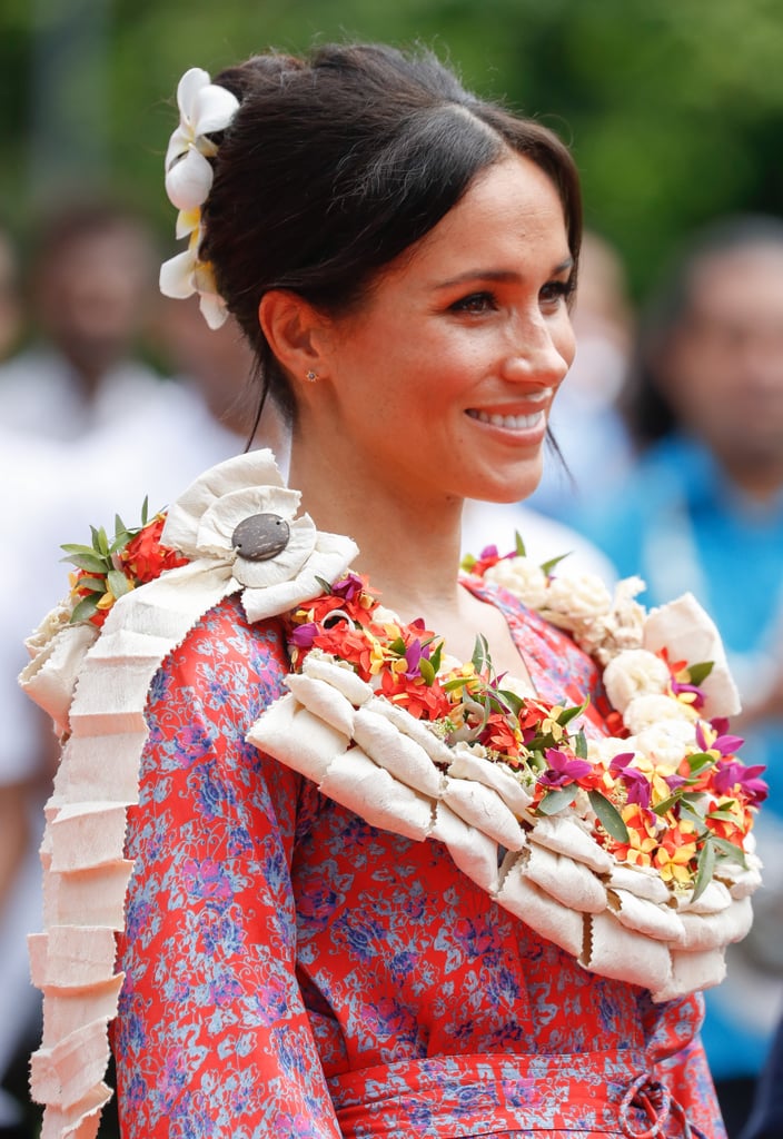 Meghan Markle With Flowers in Her Hair October 2018