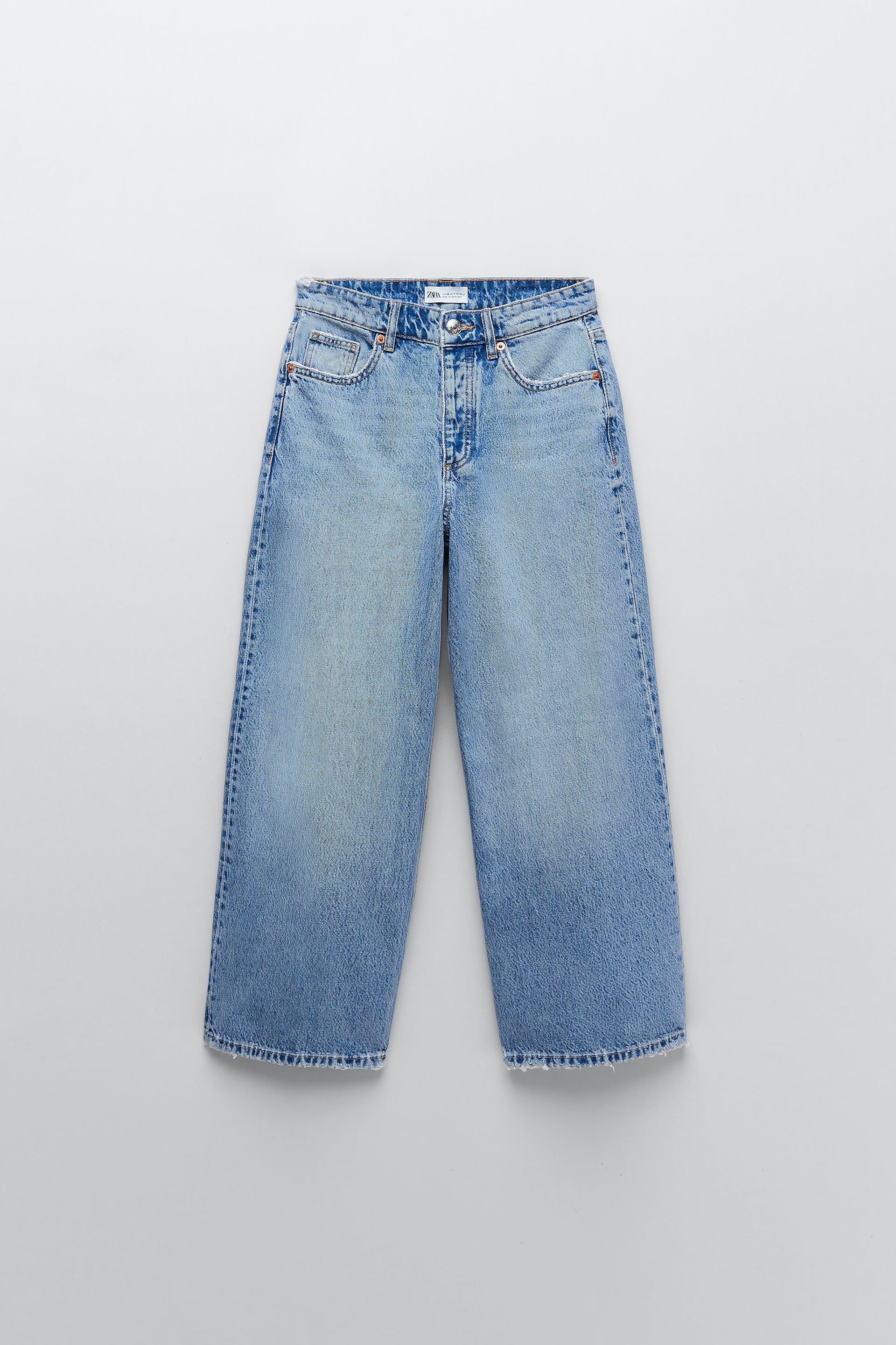 According to Gen Z, Skinny Jeans are Over — TikTok Denim Baggy Pants