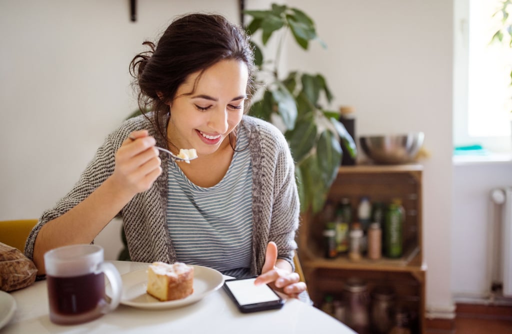 Eat Mindfully, Without Distraction