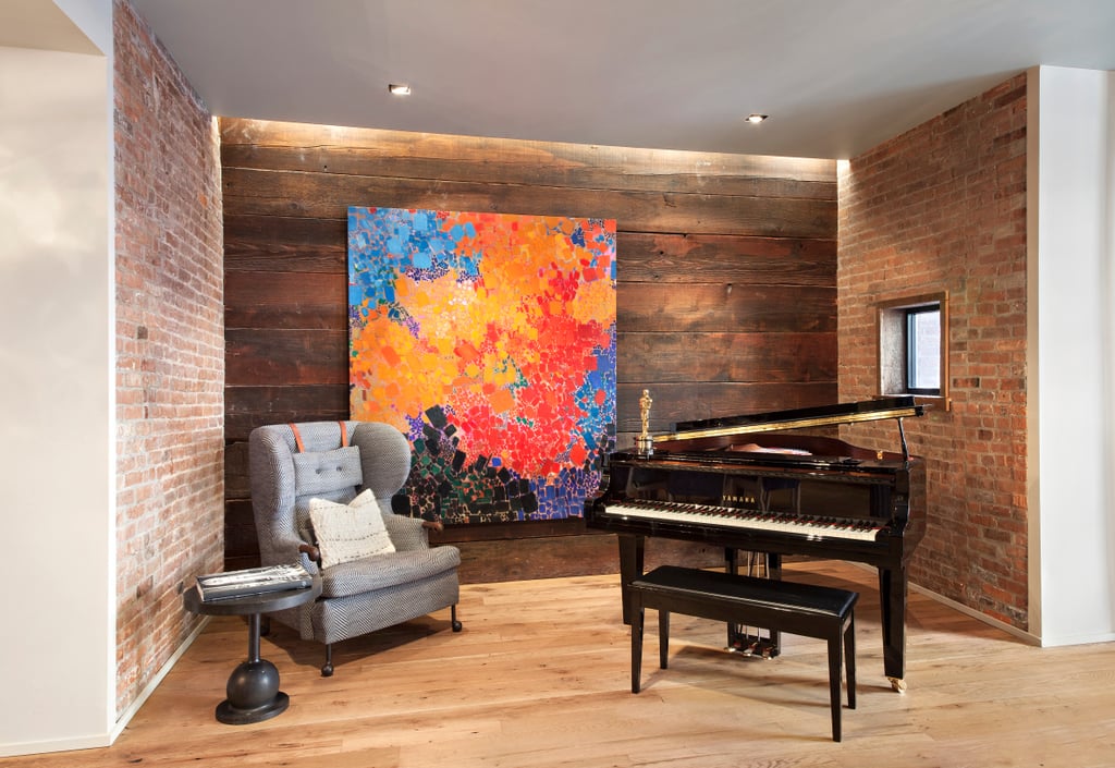 The living room has a dedicated music nook, naturally. We can just picture John Legend serenading his model wife, Chrissy Teigen.