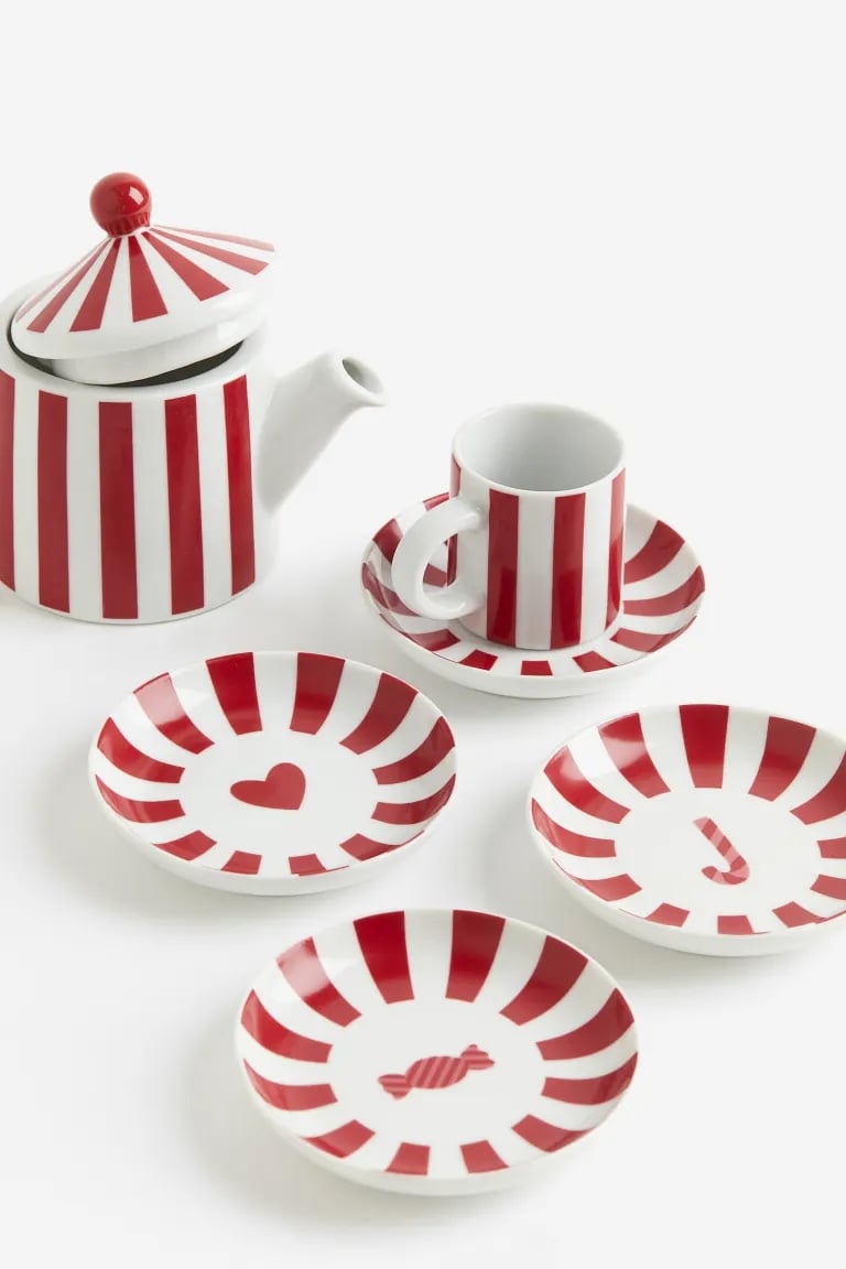 A Tea Set From the H&M Home Holiday Collection