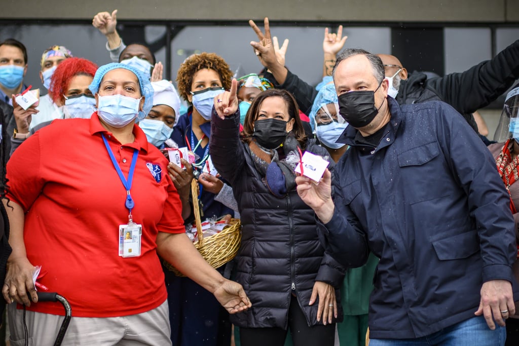 Kamala Harris Gives Healthcare Workers Valentine's Cookies