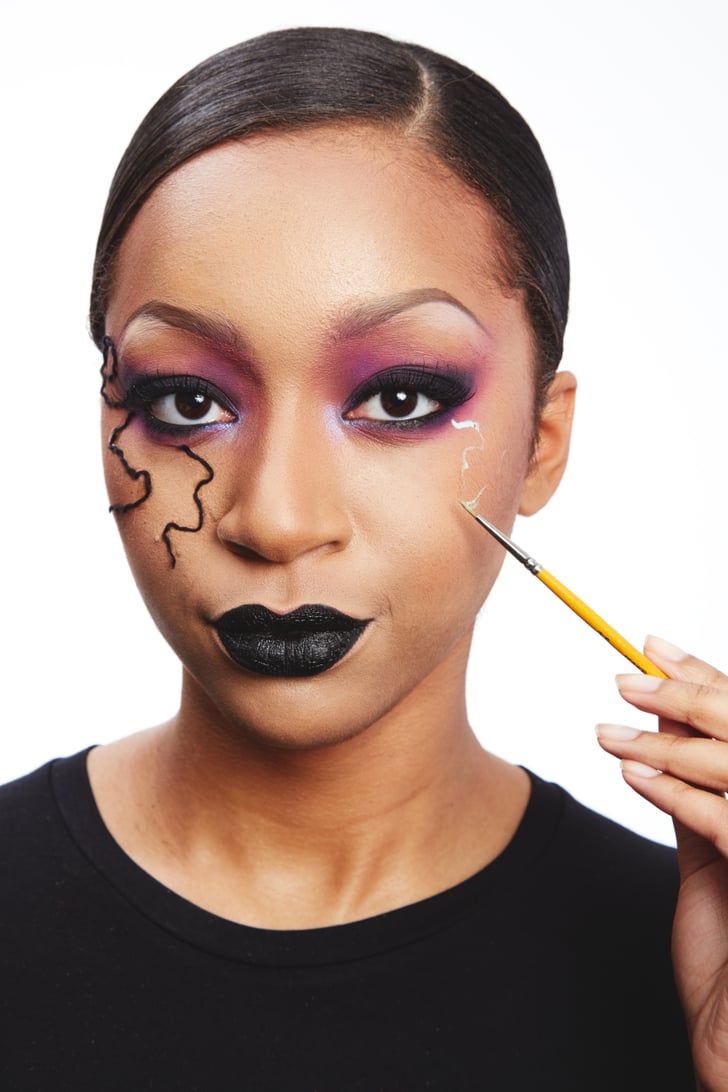 Halloween Hack 10 3D Veins That Pop 10 Halloween Makeup Hacks That