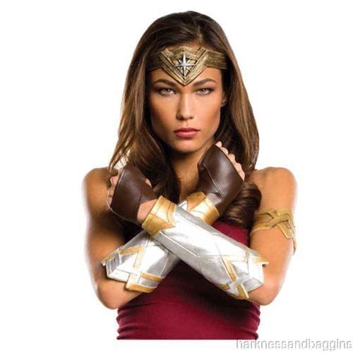Batman v Superman: Dawn of Justice Wonder Woman Accessory Set