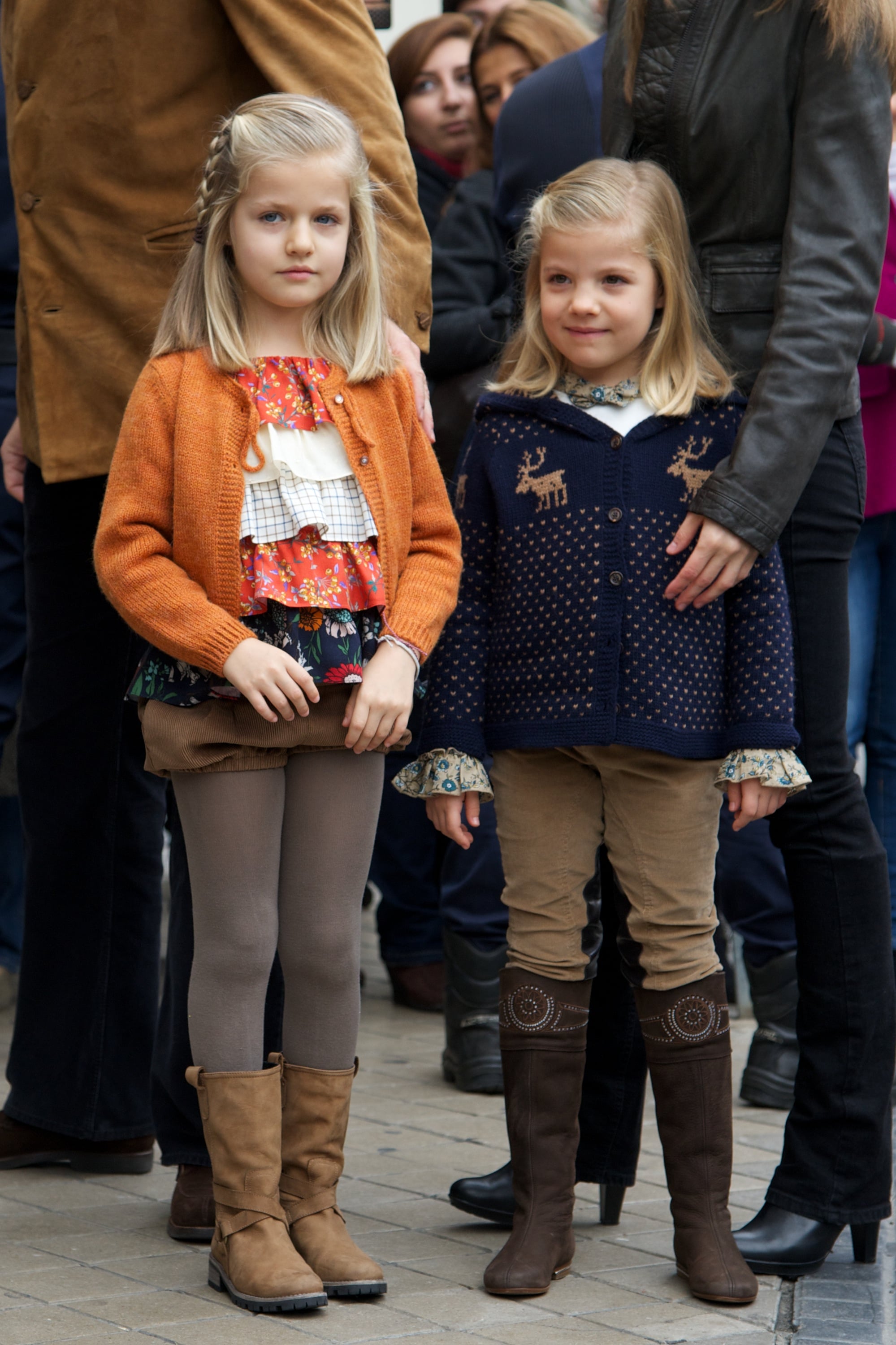Princess-Leonor-Infanta-Sof%C3%AD-2012.jpg