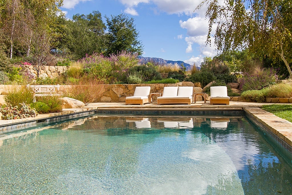 The home is located on the site of the historic Ojai Foothills Hotel, and the buyer has the option of purchasing eight adjacent acres abutting the Los Padres National Forest.