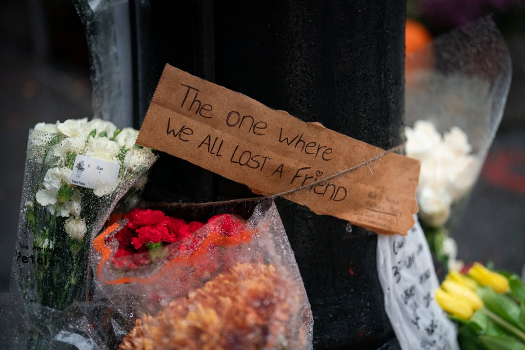 Friends Fans Gather in NYC to Pay Tribute to Matthew Perry
