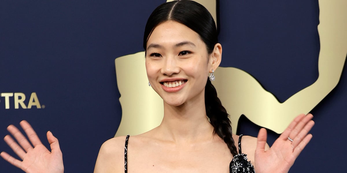 Squid Game Star HoYeon Jung's SAG Awards Hair Ribbon Has Deep Meaning