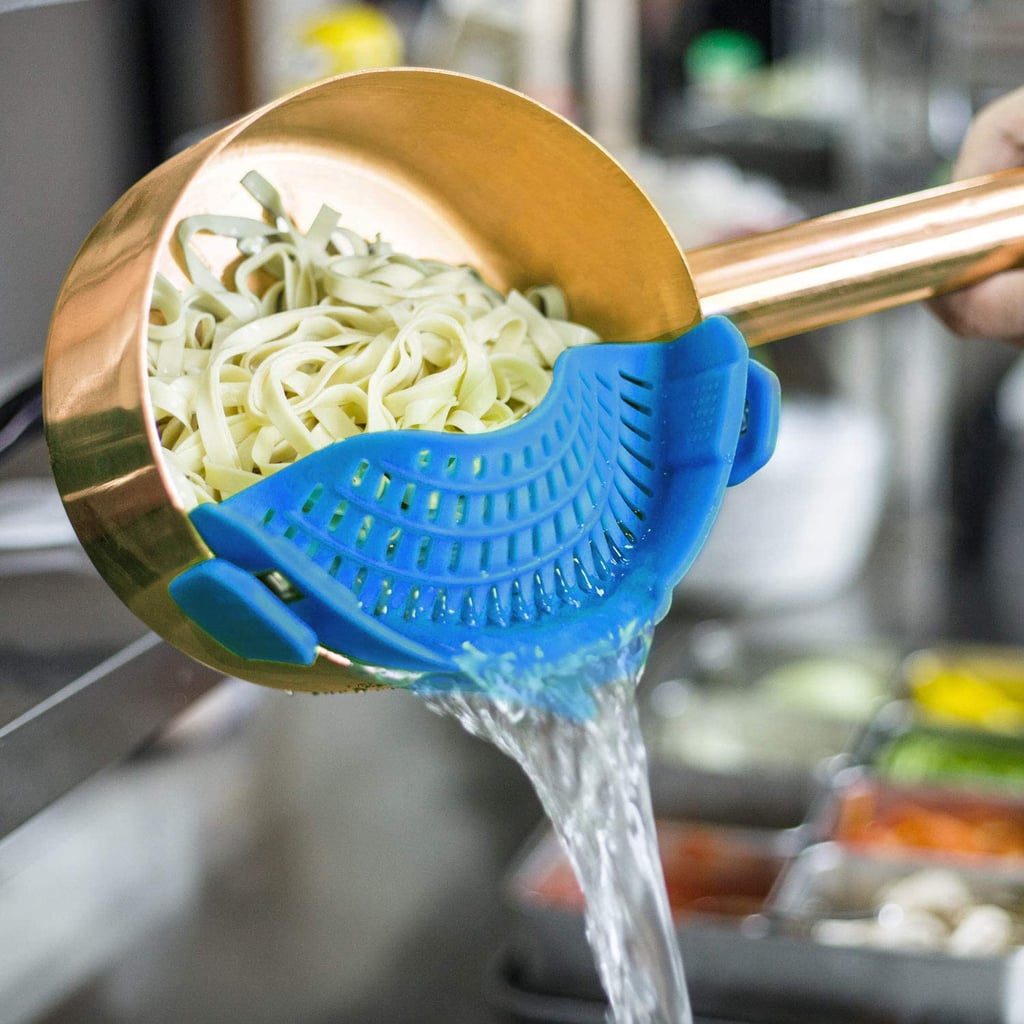 A Strainer You Can Use With 1 Hand: Strainer With Two Clips