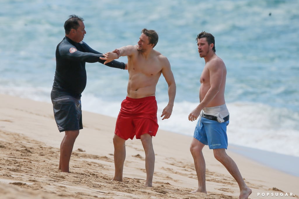 Shirtless-Charlie-Hunnam-Hawaii-Pictures