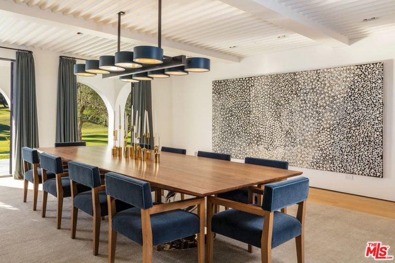 Lori Loughlin Sells Holmby Hills, CA, Mansion