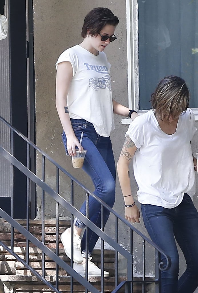 Kristen Stewart Hangs Out With Friends in LA | Pictures