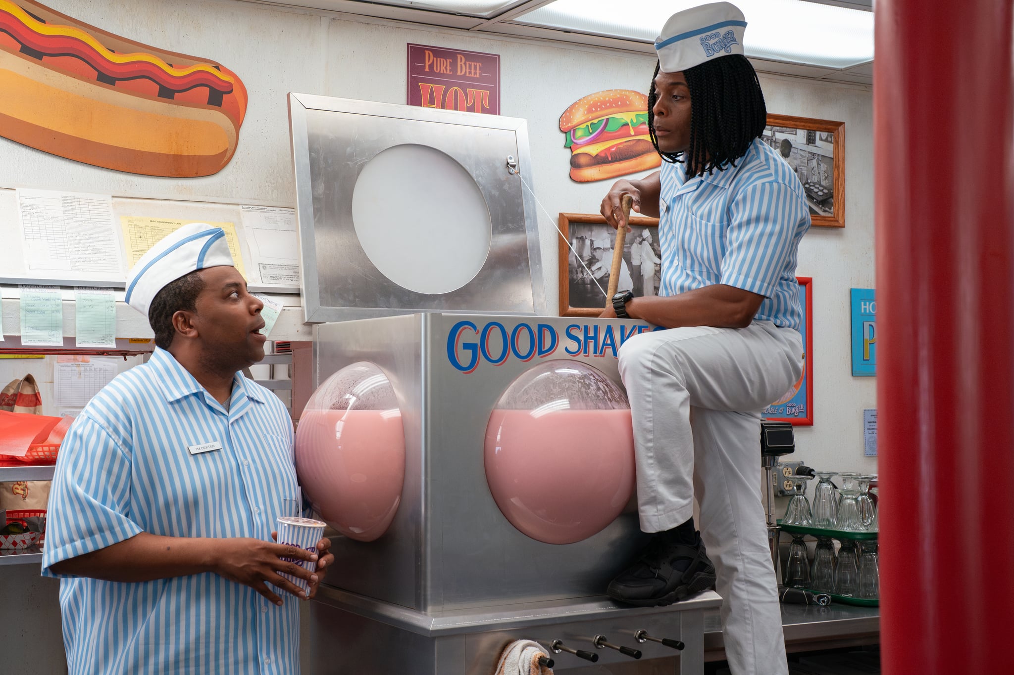 L-R: Kenan Thompson as Dexter and Kel Mitchel as Ed in Good Burger 2, streaming on Paramount+, 2023. Photo Credit: Vanessa Clifton/Nickelodeon/Paramount+.