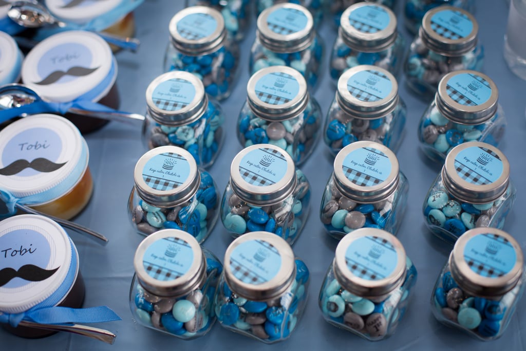 Related:

            
            
                                    
                            

            Party Time! 45 Creative Ideas For First Birthdays