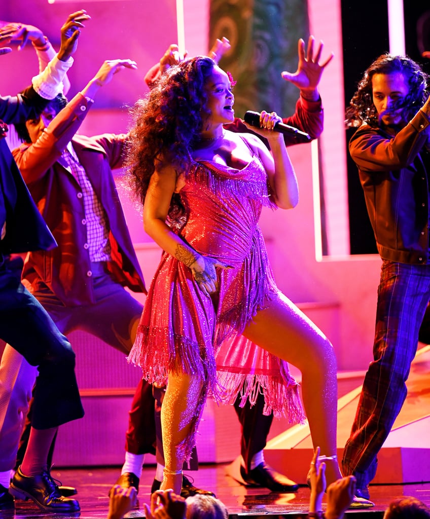 Rihanna steamed up the stage with her "Wild Thoughts" performance in 2018.