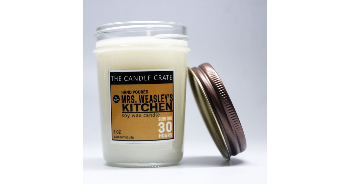 Mrs. Weasley's Kitchen candle (10) with freshly baked yellow cake