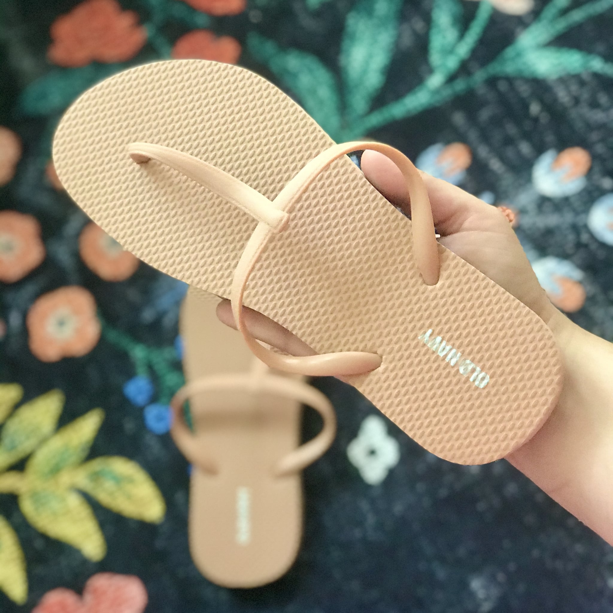 flip flops navy