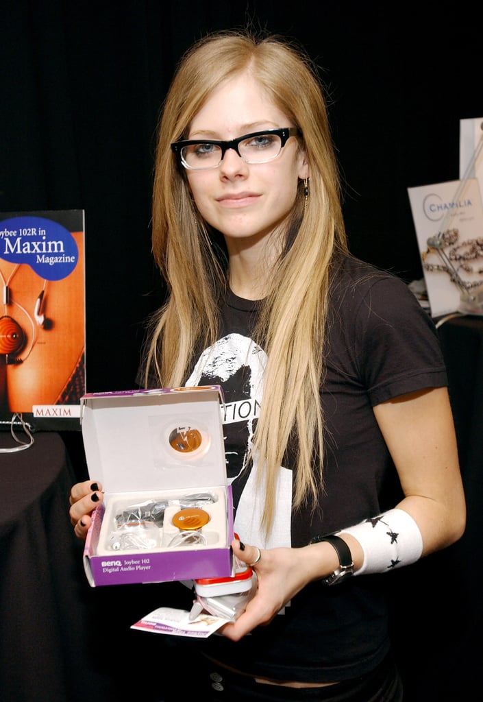 Avril Lavigne thinks, "IDGAF about this Joybee 102R MP3 Player," in 2004.