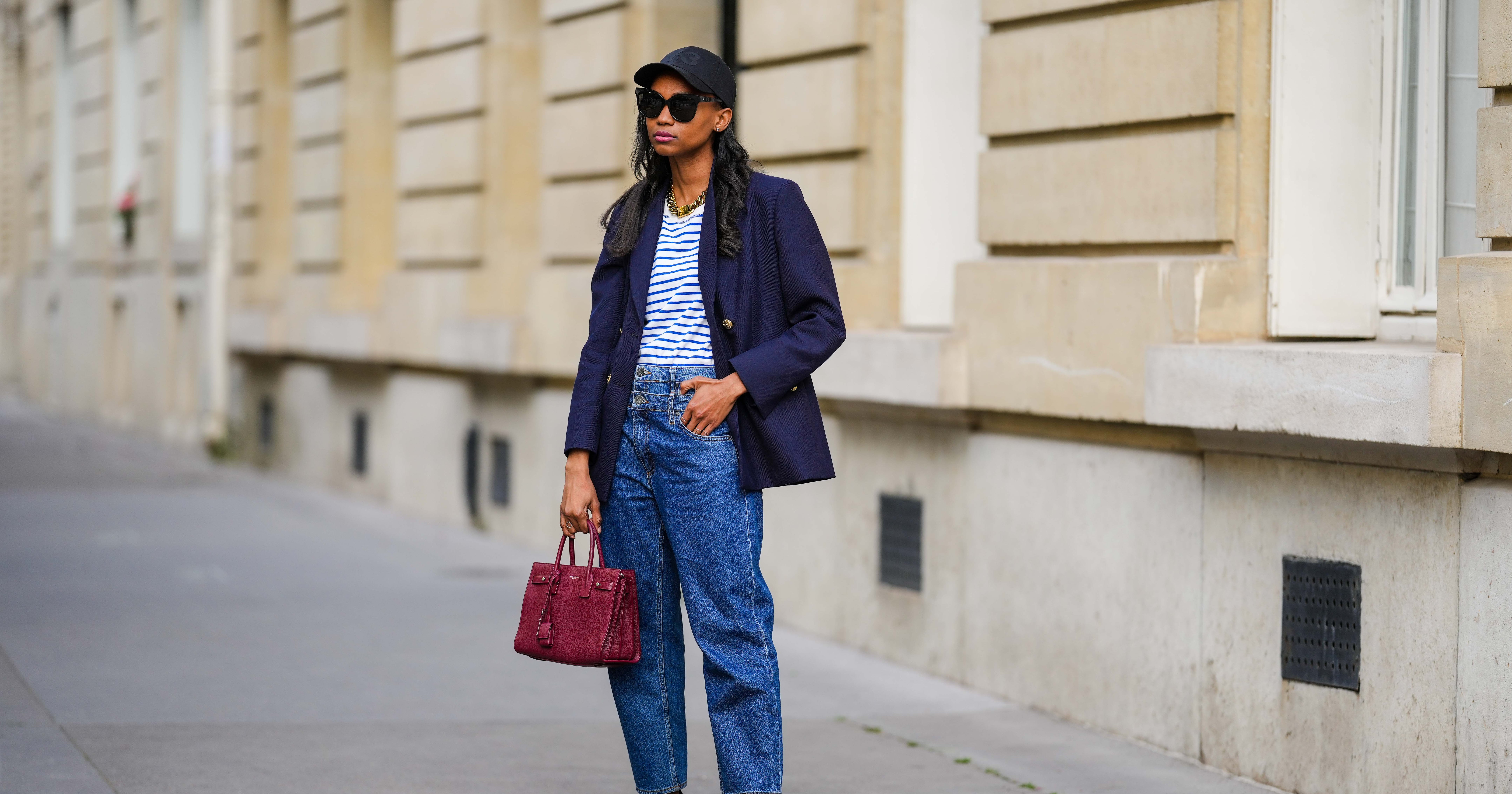 Clothing stores like aritzia shop