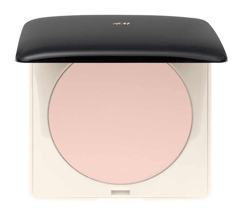 H&M Beauty True Matte Finishing Powder in Porcelain